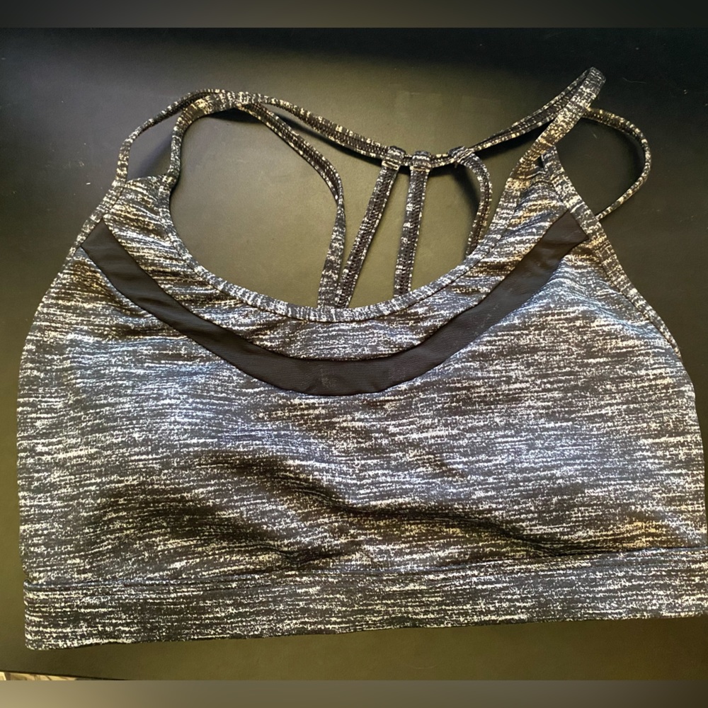 VICTORIA’S SECRET Marled Grey Mesh Strappy Sports Bra XS
